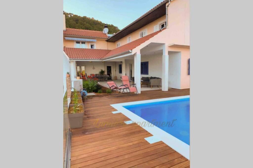 Seaview Pool Apartment-Lumiere, Island Hvar-Gdinj Dış mekan fotoğraf