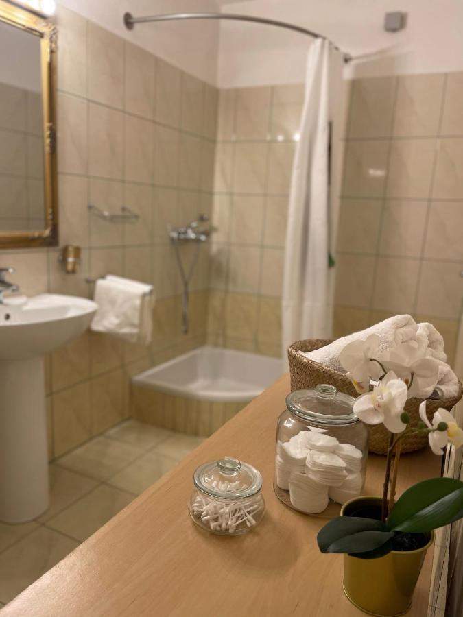 Seaview Pool Apartment-Lumiere, Island Hvar-Gdinj Dış mekan fotoğraf